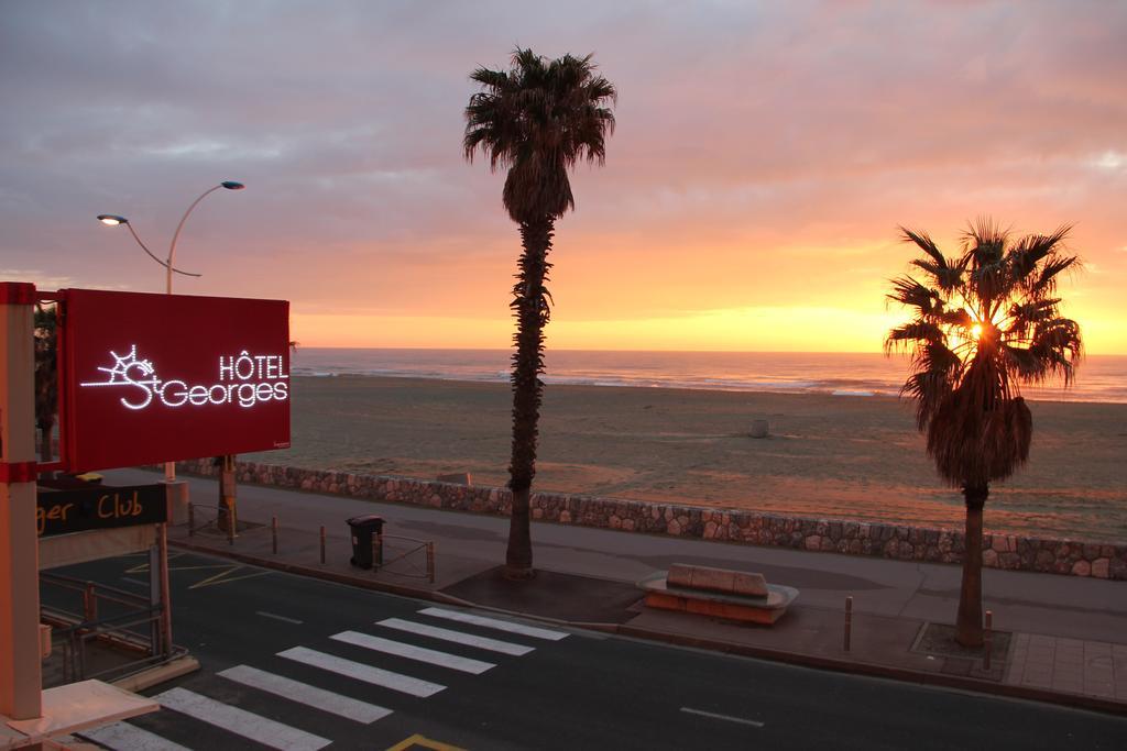 Hotel Saint Georges, Face A La Mer Canet-en-Roussillon Exterior foto